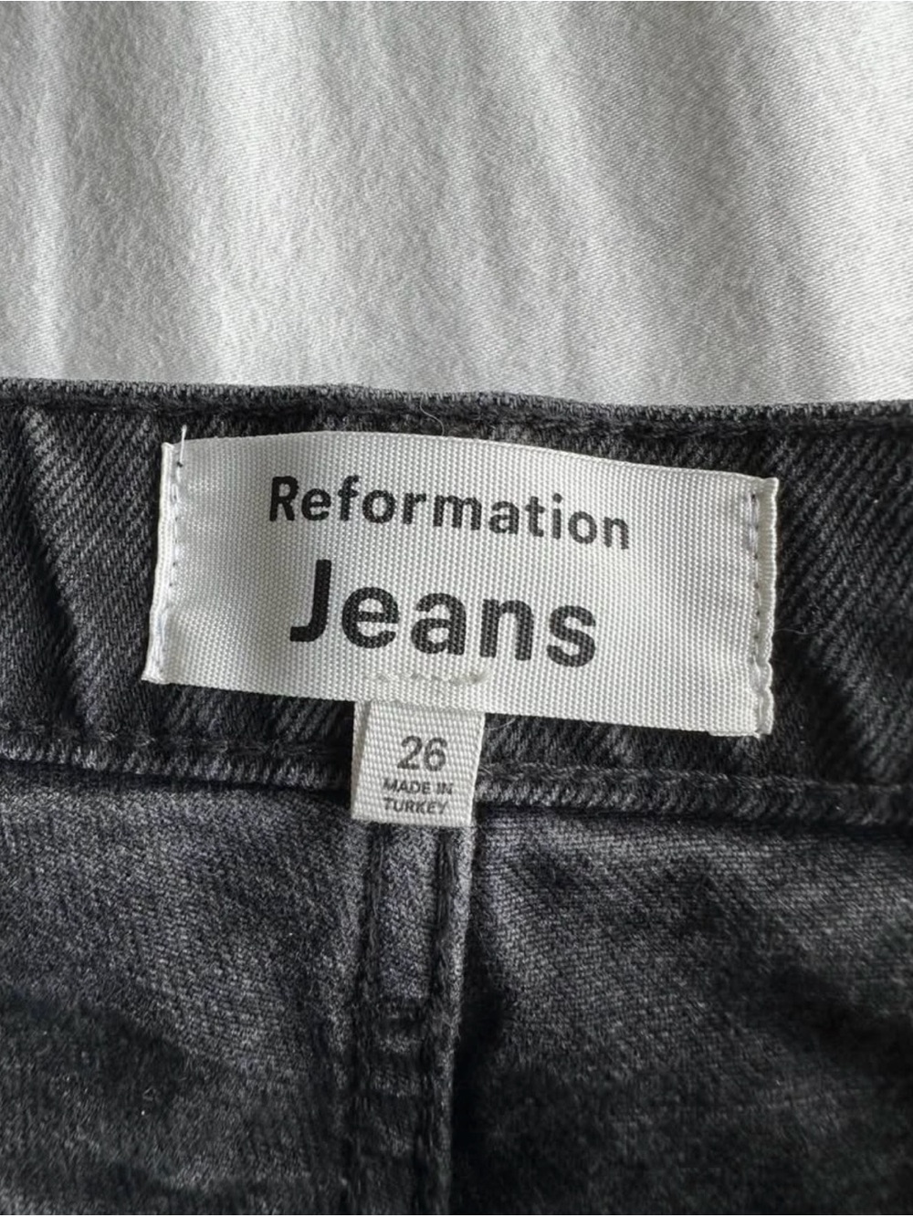 Reformation Straight Leg Women’s Jeans in Washed Black - Picture 2 of 3